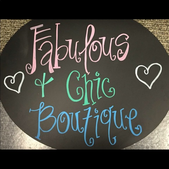 Fabulous & Chic Boutique - Picture 3 of 5